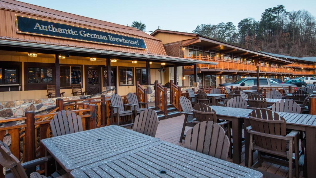 Wild Bear Inn Pigeon Forge Exterior foto