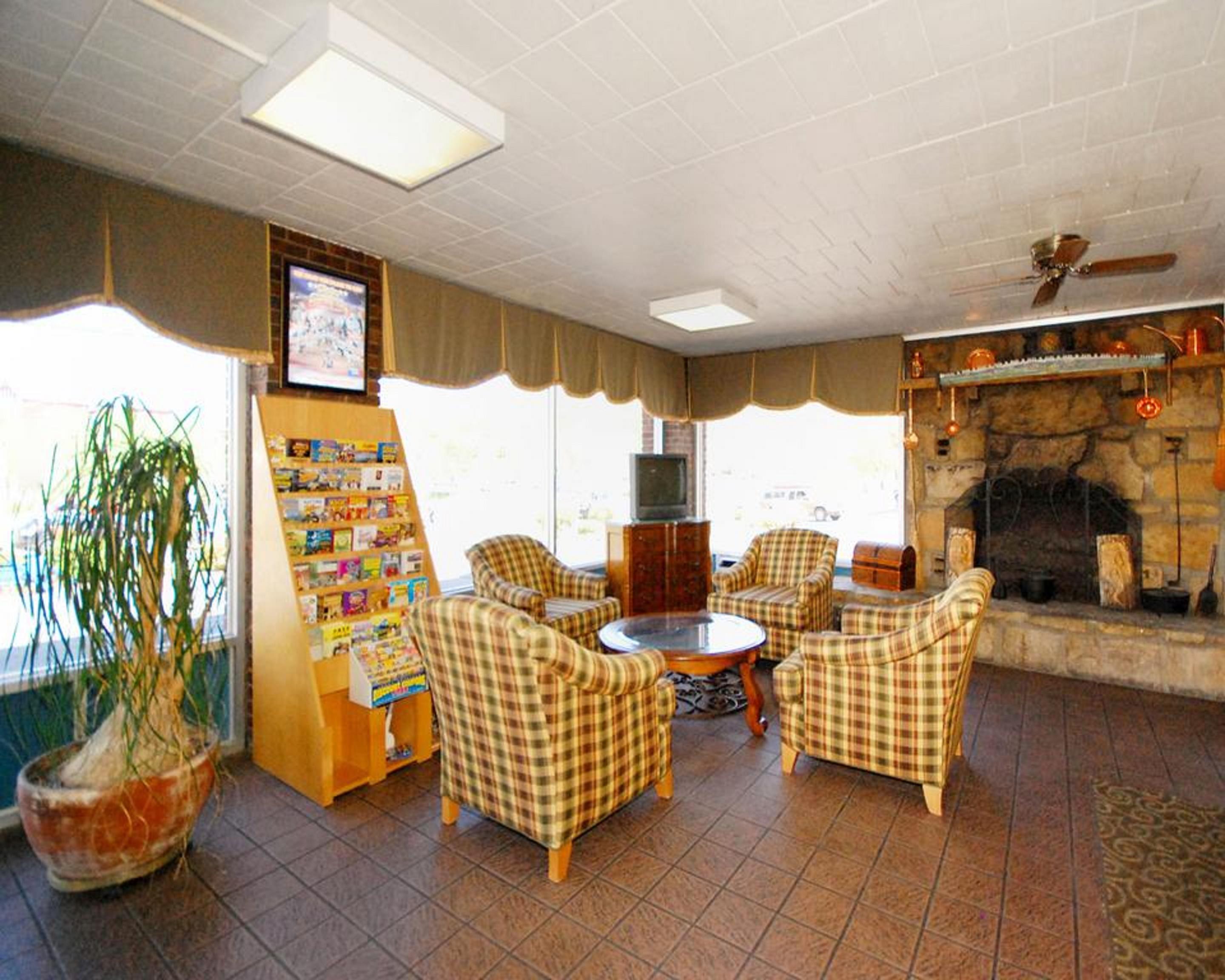 Wild Bear Inn Pigeon Forge Exterior foto